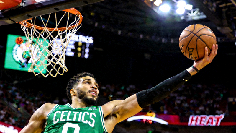 NBA东部决赛凯尔特人对阵热火直播，塔图姆投篮特写
